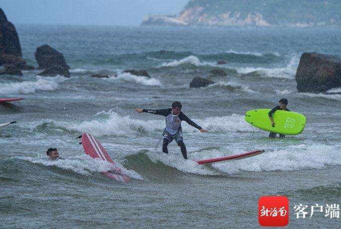 单峰逃脱