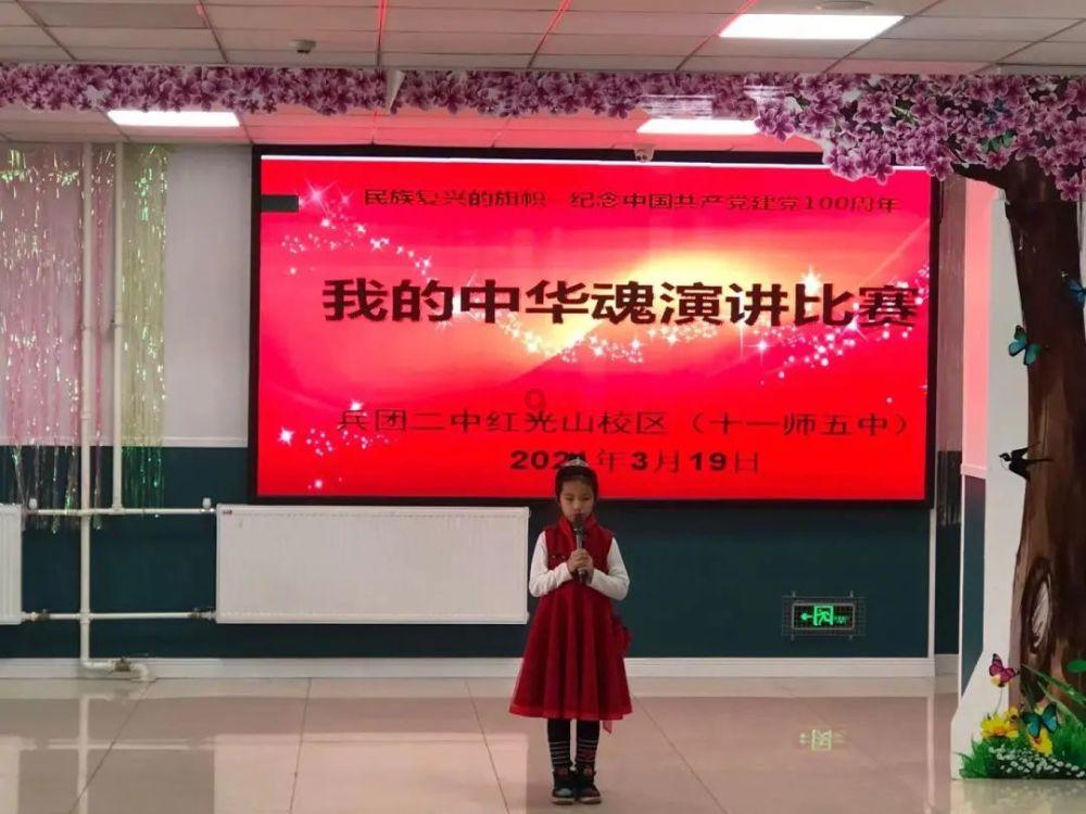 王思聪新年理发被偶遇,网传花费1万五,新造型被指最多10元