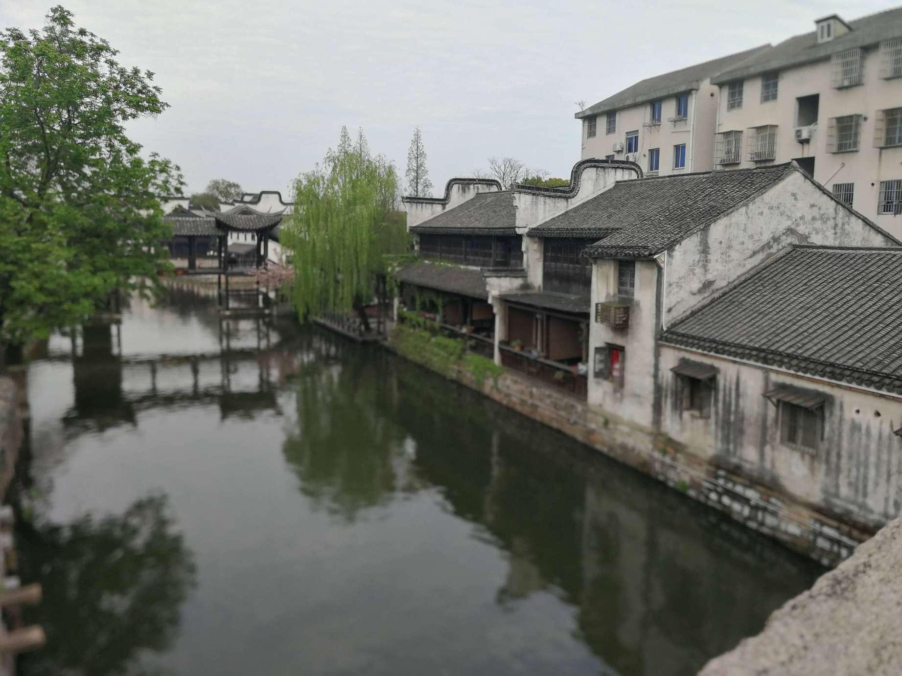 飞机发生事故时,为何不在坠毁前安排乘客跳伞保命,原因很现实