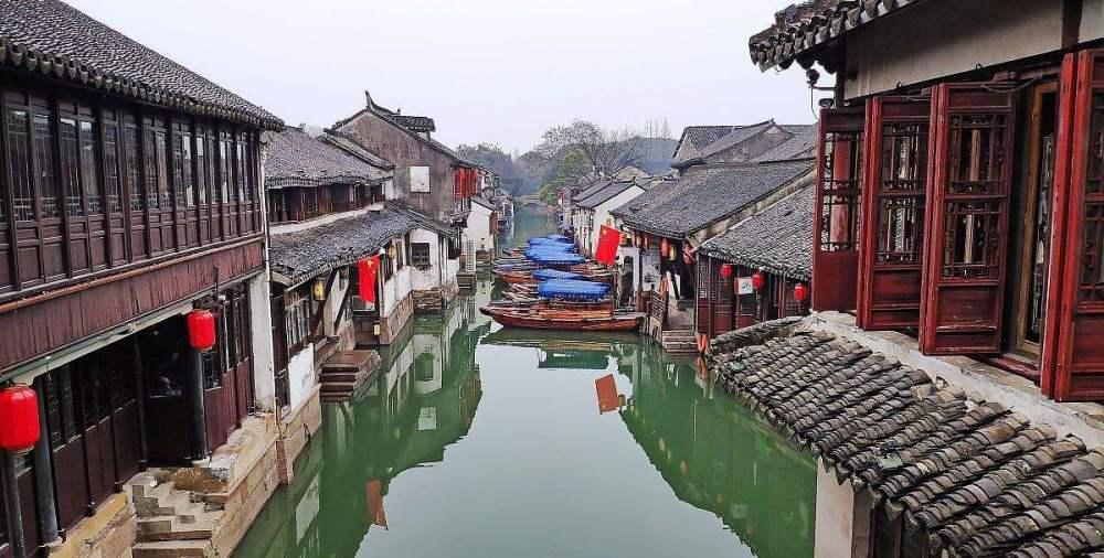 我一个月休一天假，没有满勤奖？游戏画面