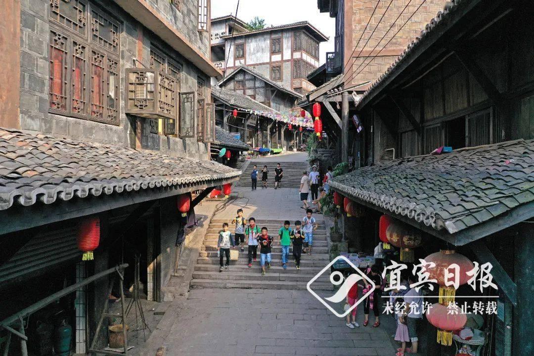 多彩时尚美发沙龙